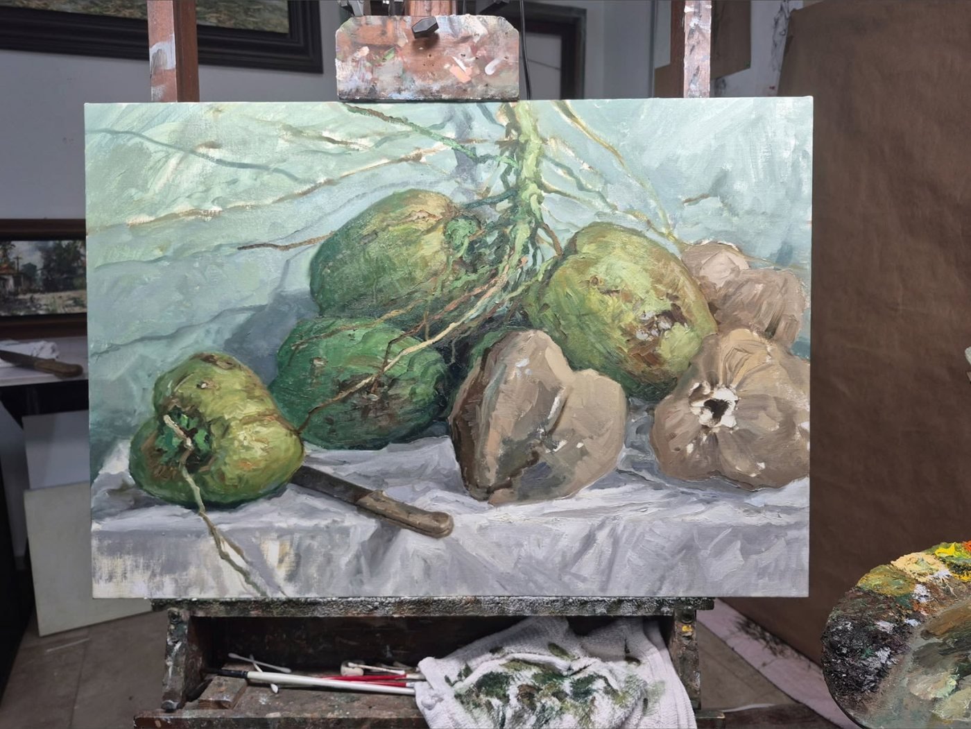 Bodegón en proceso — Cocos verdes y secos